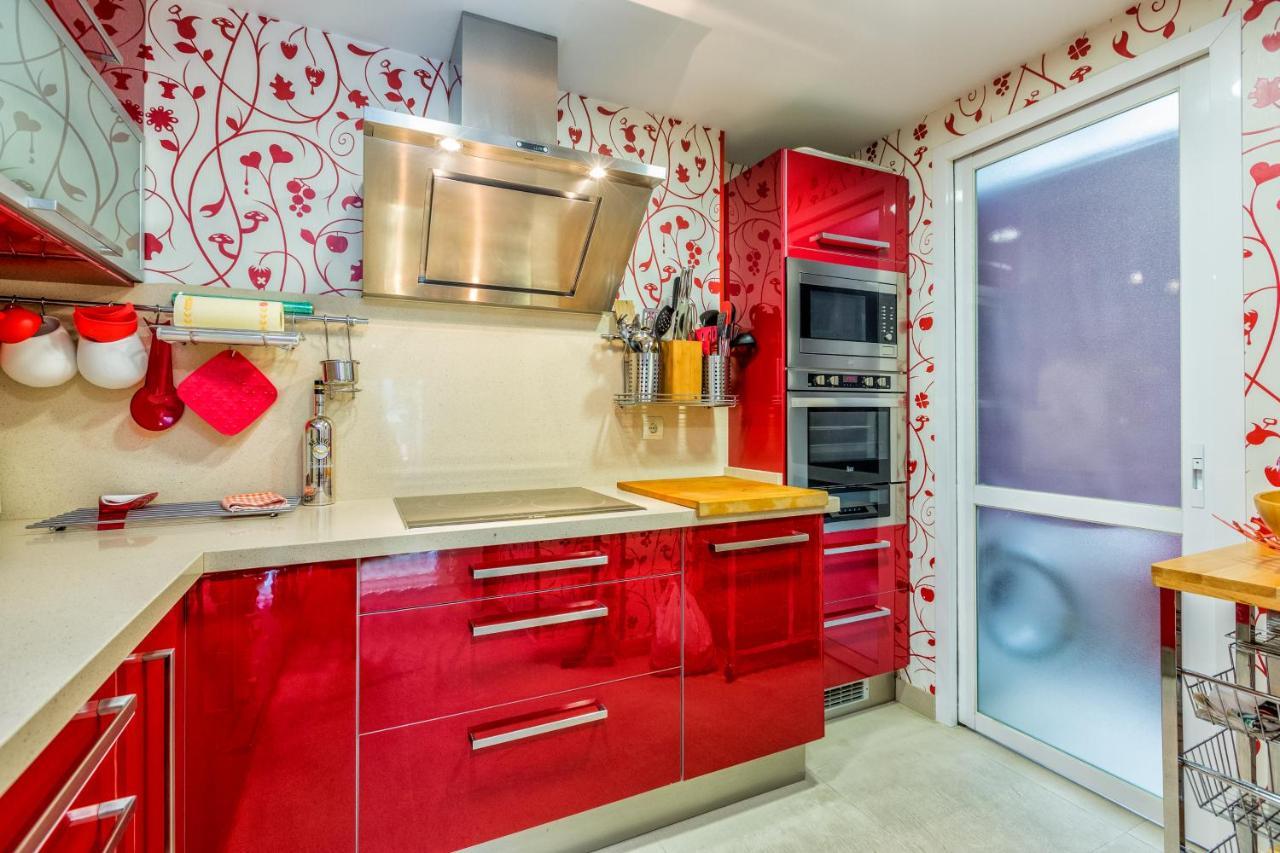 2 Bedroom With Pool In The Heart Of Puerto Banus Lägenhet Marbella