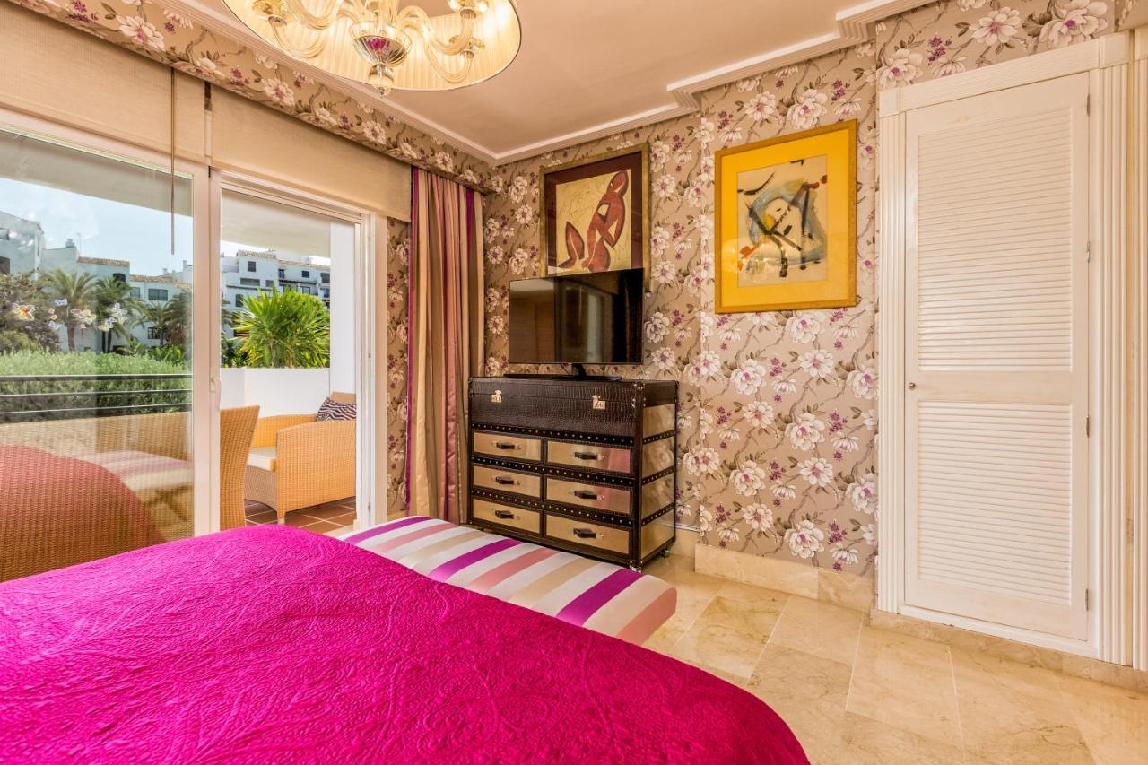 2 Bedroom With Pool In The Heart Of Puerto Banus *