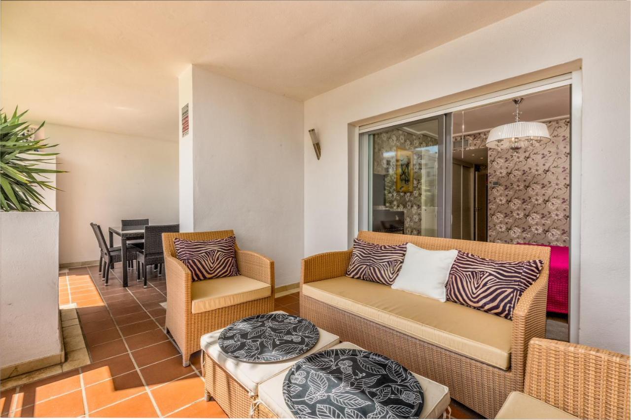 Apartment 2 Bedroom With Pool In The Heart Of Puerto Banus