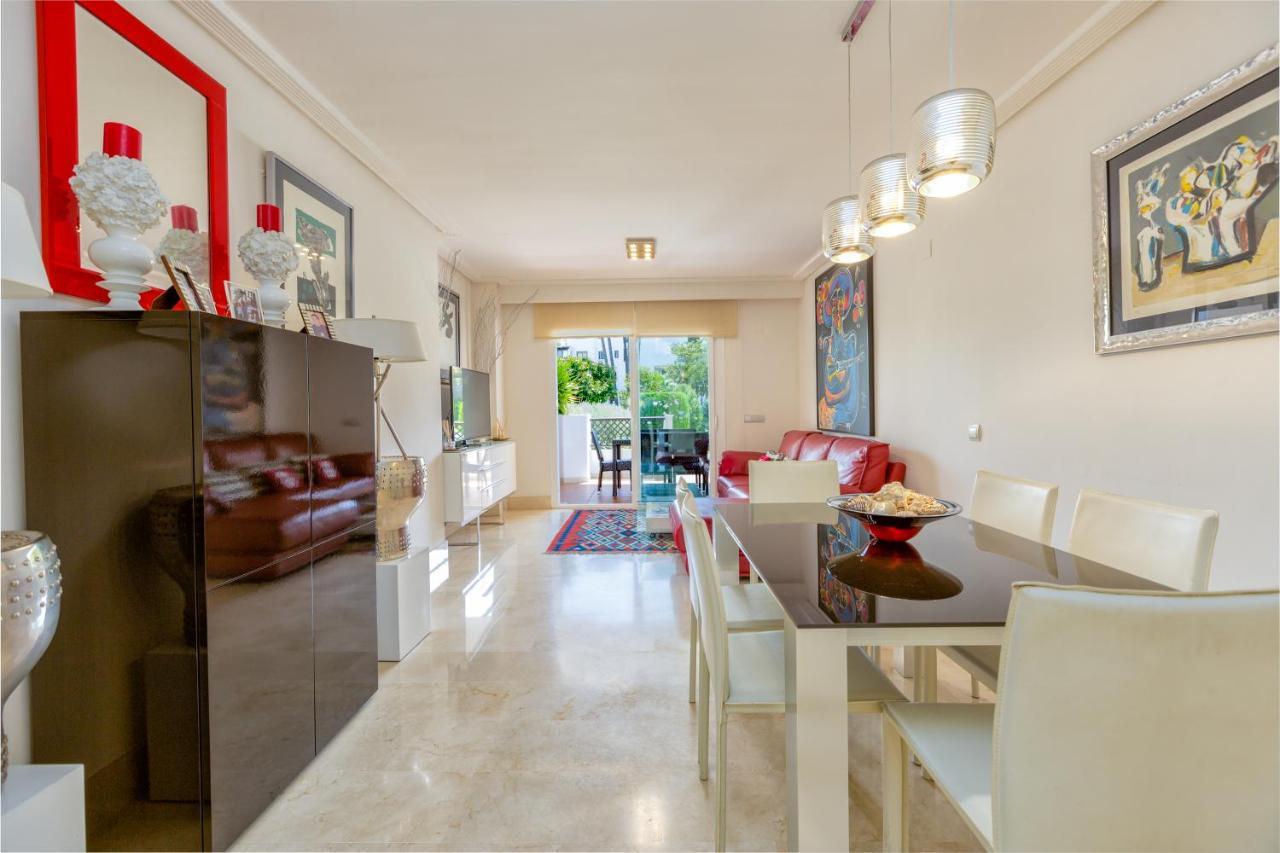 2 Bedroom With Pool In The Heart Of Puerto Banus Apartment Marbella